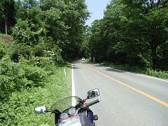 綺麗な舗装路、素晴らしい天気！